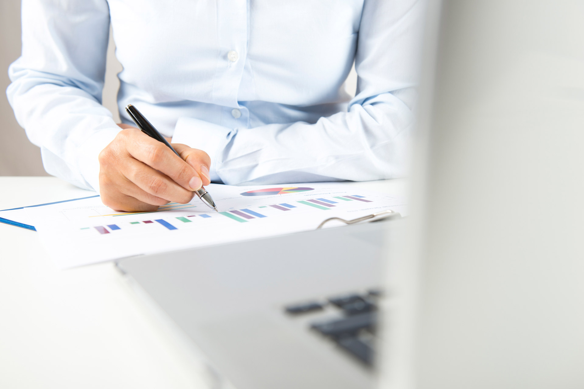 Female-Office-Worker-Writing